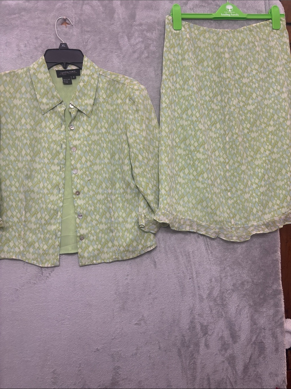 Cynthia Howie Women's Geometric Skirt Set Green White Size 8